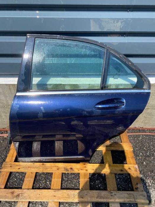 Usa stanga dreapta spate berlina mercedes c class w204 berlina culori