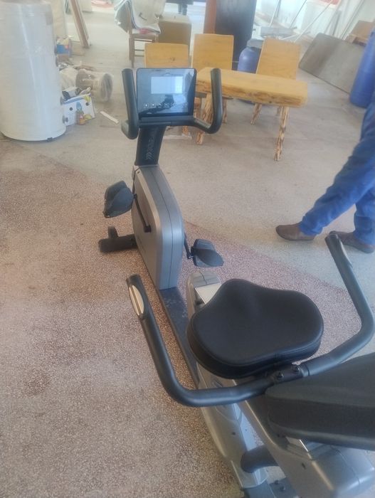 Bicicleta fitness foarte puțin folosita