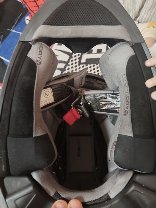 Каска ICON Аirflite