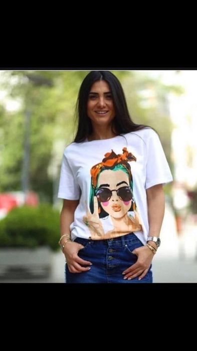 Женские футболки