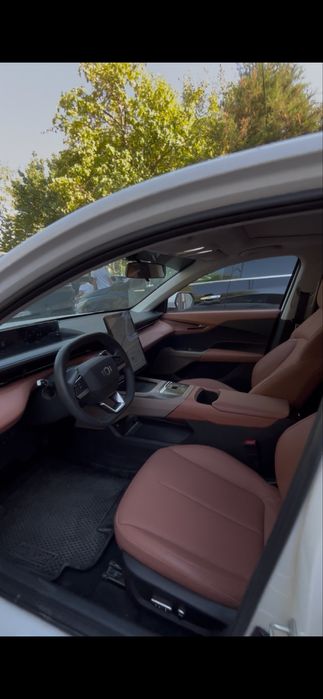 Changan A05 gibrid