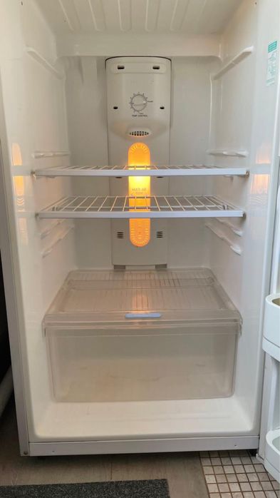 Холодильник рабочий