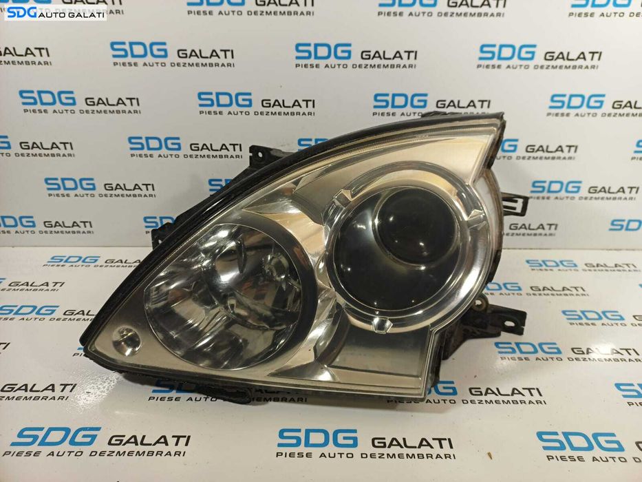 Far Stanga cu Lupa FARA Xenon Hyundai Terracan 2001 - 2007 [L2160]
