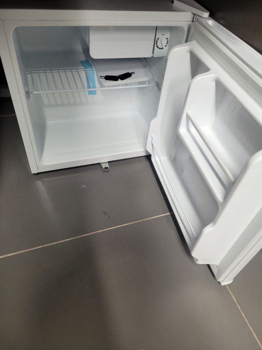 Продам холодильник бирюса