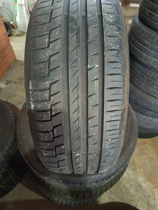 Anvelope de vară 215/50R17