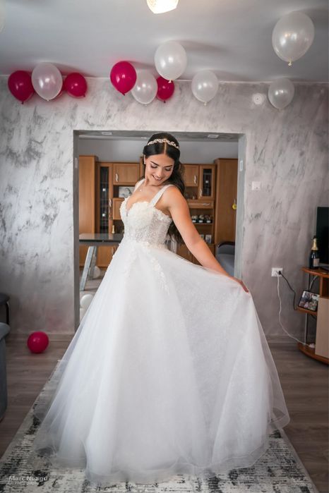 Vand rochie mireasa