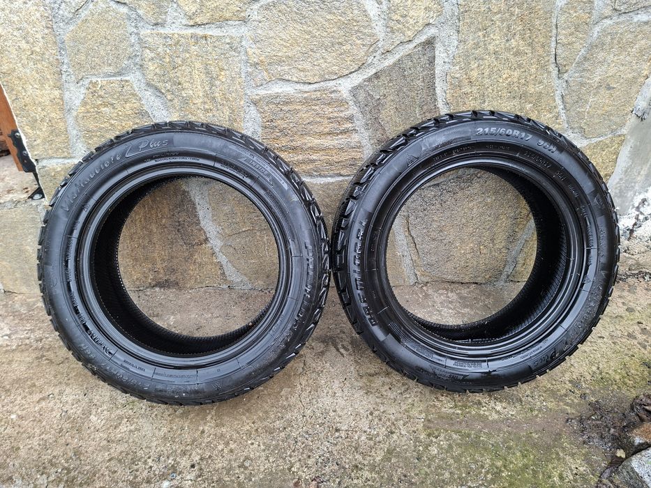 Зимни гуми 215/60 R17.  M+S комплект