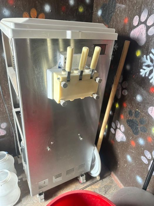 Продам будка под мороженное…