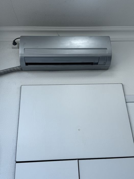 Samsung Konditisioner 12 sotiladi