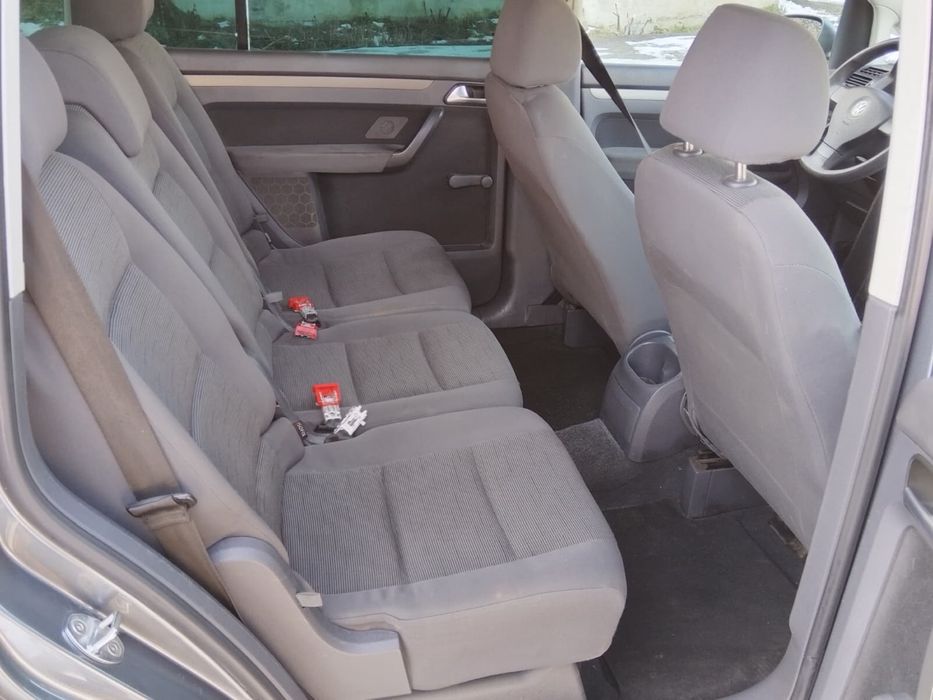 Vand sau schimb vw touran 19 tdi cutie manuala 6+1