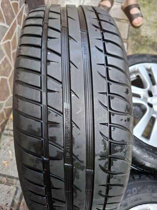 Set 4 roți complete (jante aliaj + anvelope Taurus P4 Performance) 205/55 R16 94W.