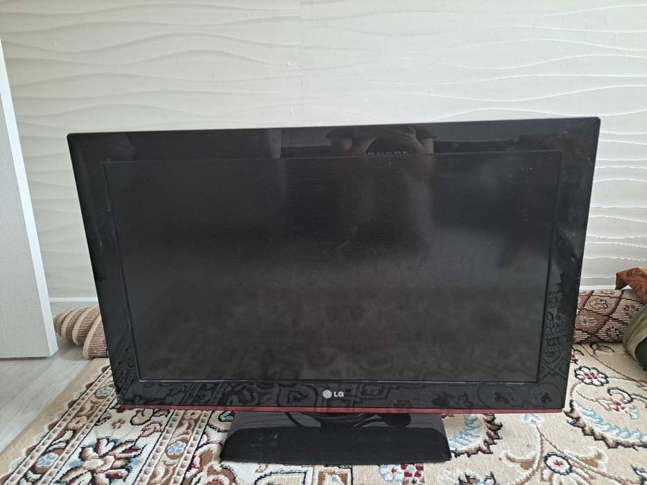 Продам телевизор