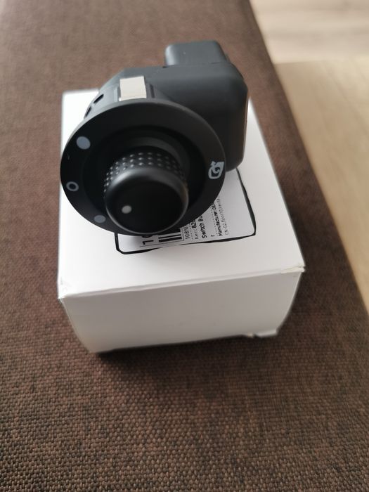 Buton reglaj oglinzi pentru Renault Captur/ Megane 2/Scenic /Clio