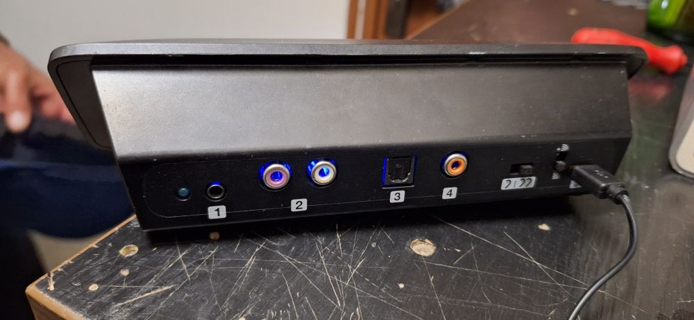 SurfLink Media. Dispozitiv ptr aparate auditive.