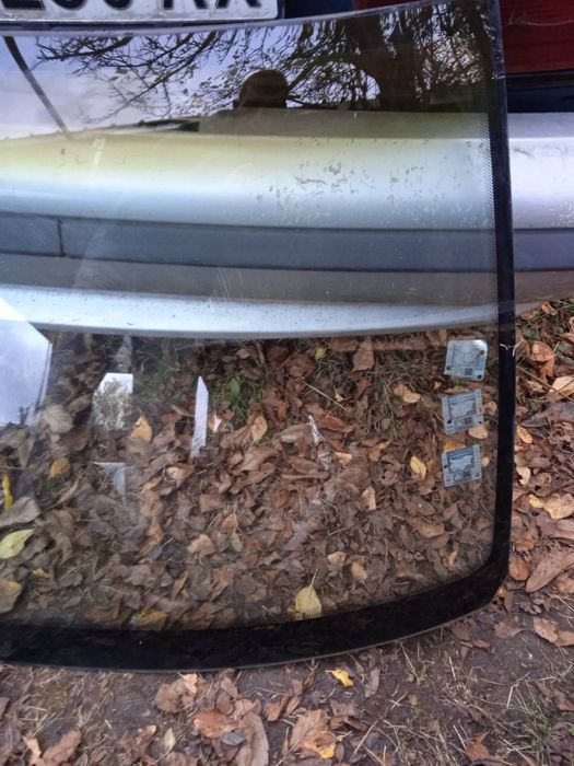 Стъкло Volvo 850