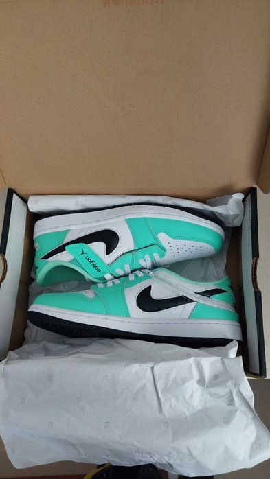 Nike Air Jordan 1 LOW FLYEASE / маратонки зелено с бяло