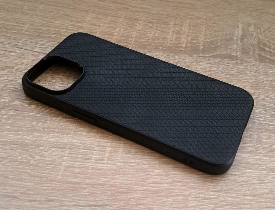 Калъф Spigen за Iphone 14