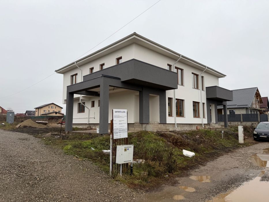 Casa Individuala Cuplata de vanzare in Paulesti 120 mp utili