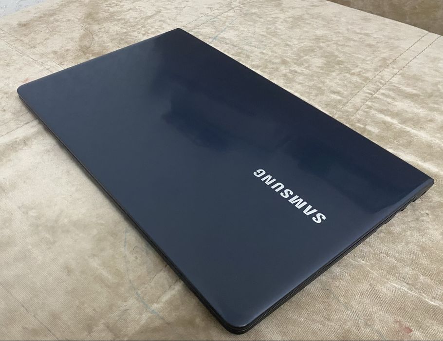 Мощный ноутбук Samsung, Core i5