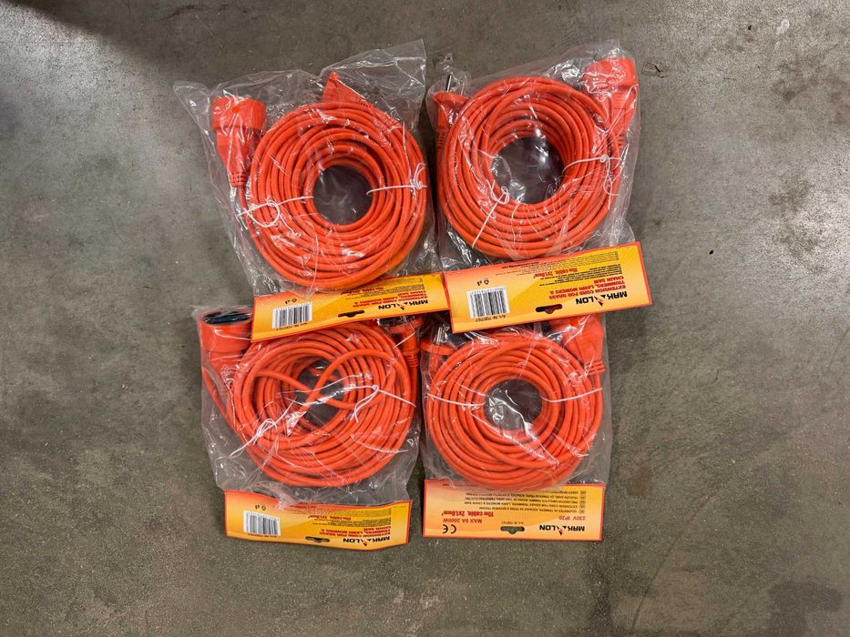 Удължител 5m/Чук/Клещи/Ключ тръбен/Ролетка 5m/Поялник/Диск за метал