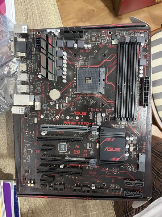Placa de baza asus prime x370-A  chipset AM4