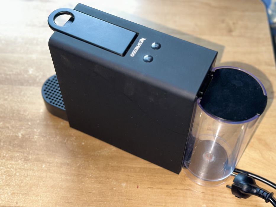 Nespresso essenza mini c30