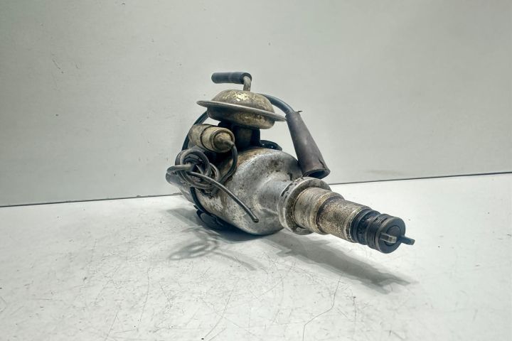 Delcou Dacia 1310  seria