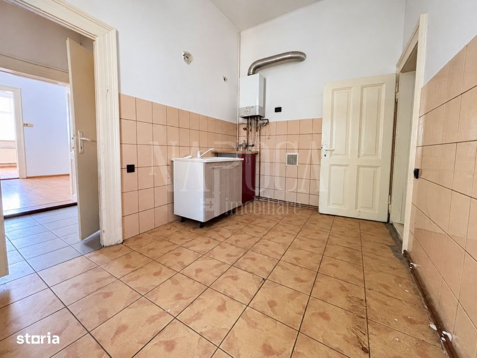 Apartament 3 camere de vanzare in Centru, Cluj Napoca