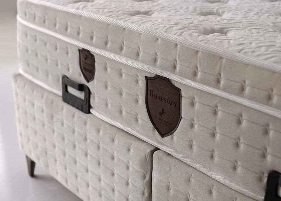 Тапицирано легло Rhapsody