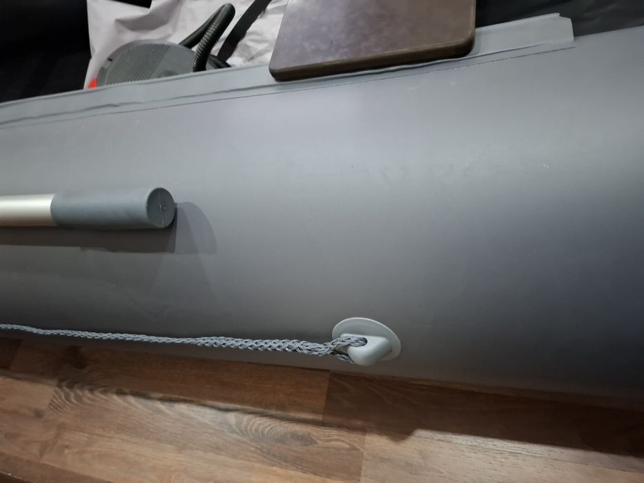 Новая лодка 280см 2х местная