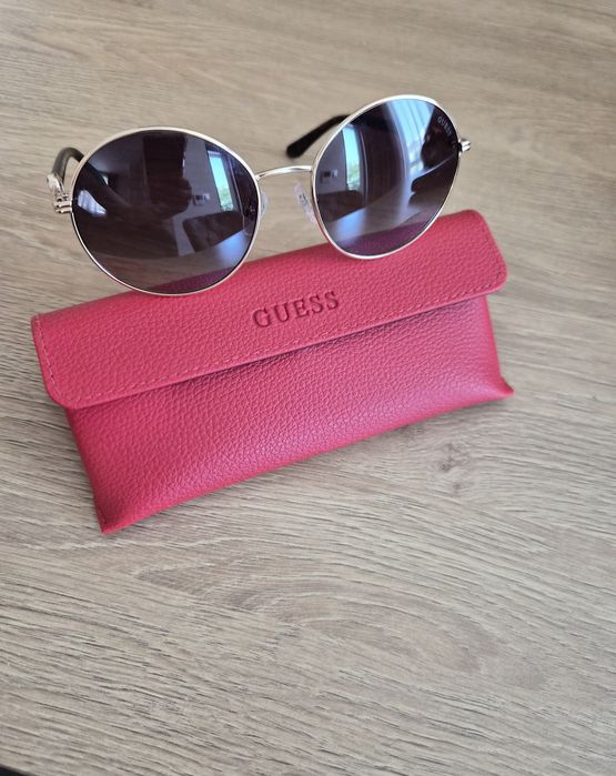 Дамски очила Guess