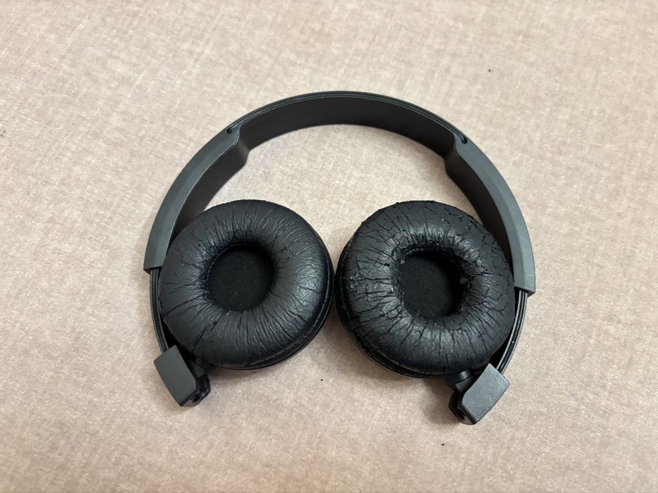 Безжични слушалки JBL T450BT