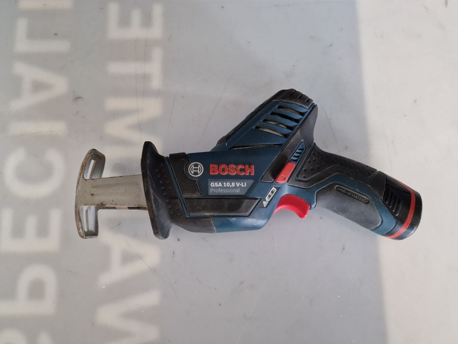 BOSCH GSA 10,8 V Li саблен трион