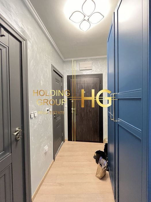 Продава се Тристаен апартамент в Варна, Център - 97 кв.м за 2578 €/кв.м - Снимка #12