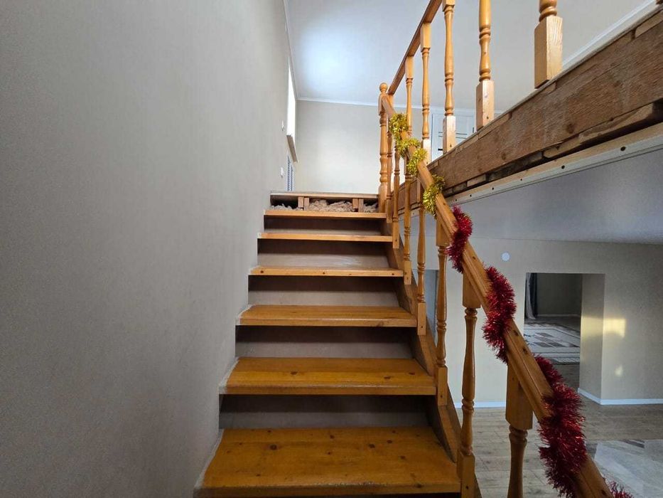 В продаже дом, Бесколь