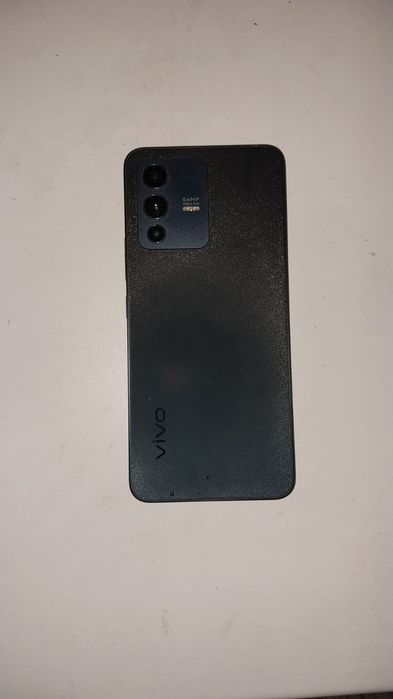 Vivo 23 5g продам телефон