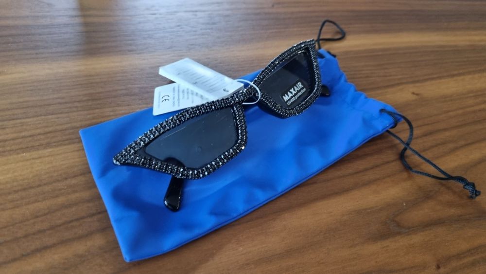 Нови слънчеви очила с камъни