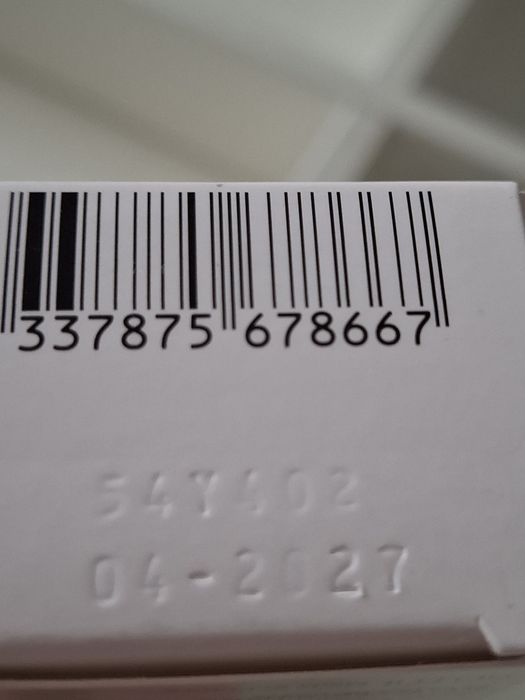 Лек тониран хидратиращ крем La Roche- posay