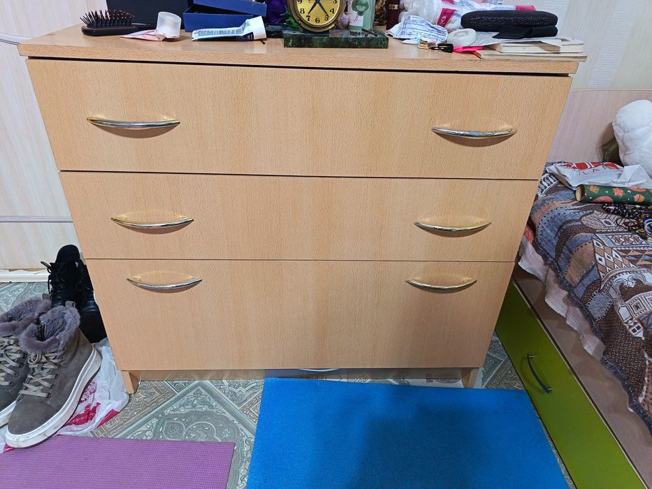Шкаф продам, комод продам!