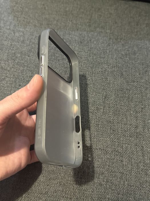 кейс за Айфон 17 про / 17 Pro case