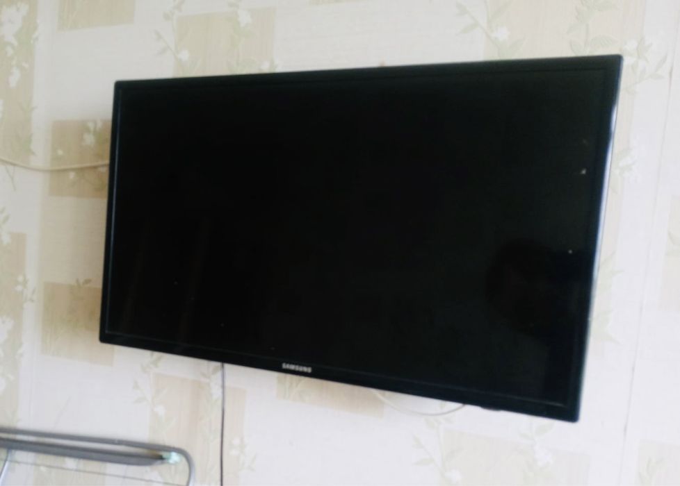 Телевизор samsung