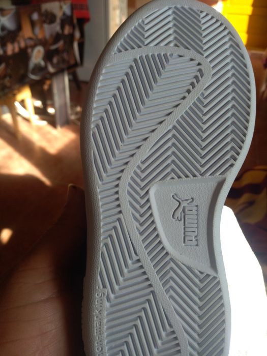 Vind adidași noi
