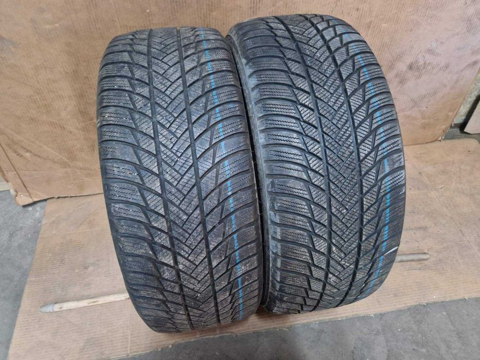 2 Bridgestone R19 235/50
зимни гуми
DOT4223