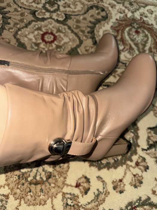 Новые женские ботинки