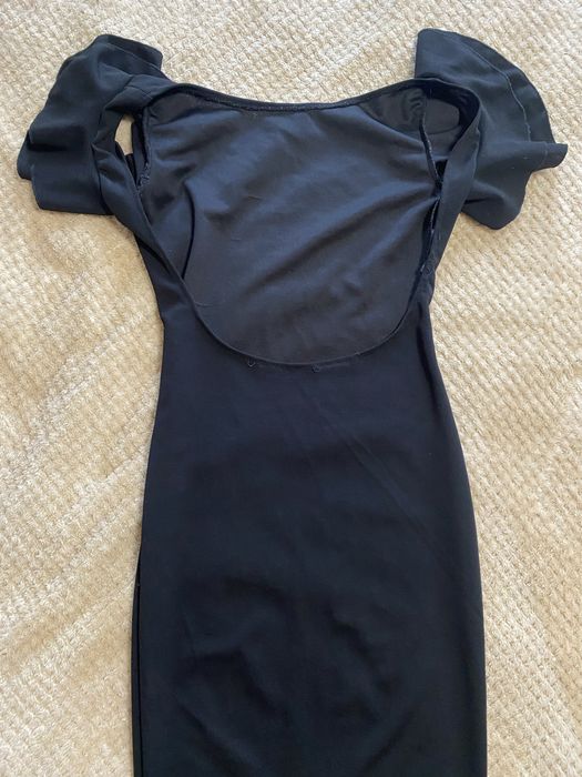 Rochita cu spatele gol