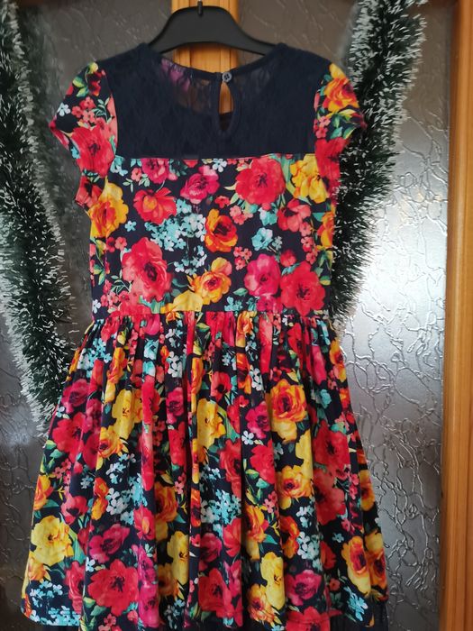 Красива детска рокля