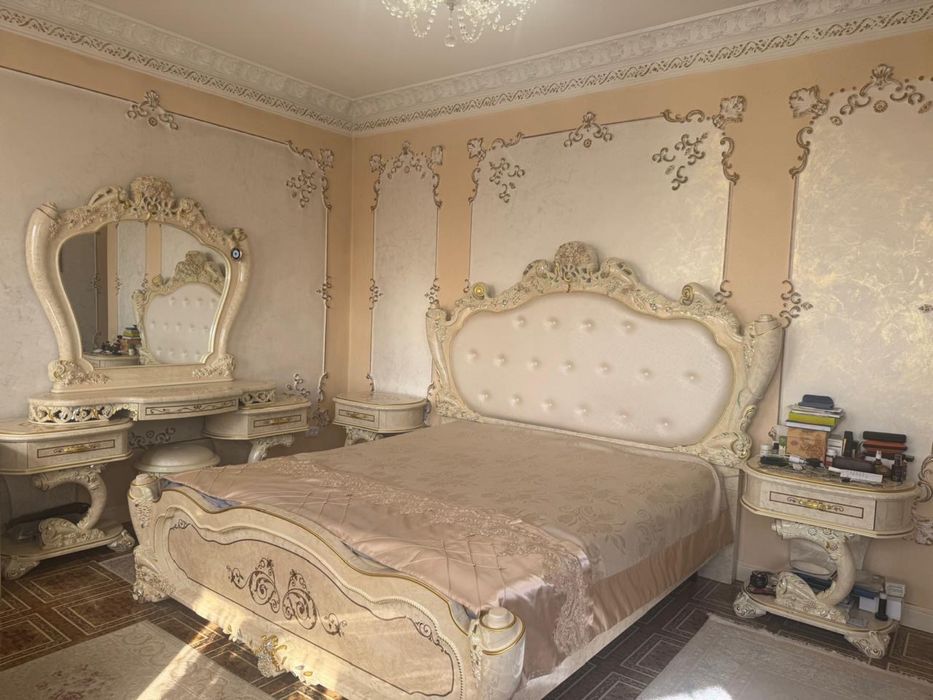 Срочно продам спальный гарнитур