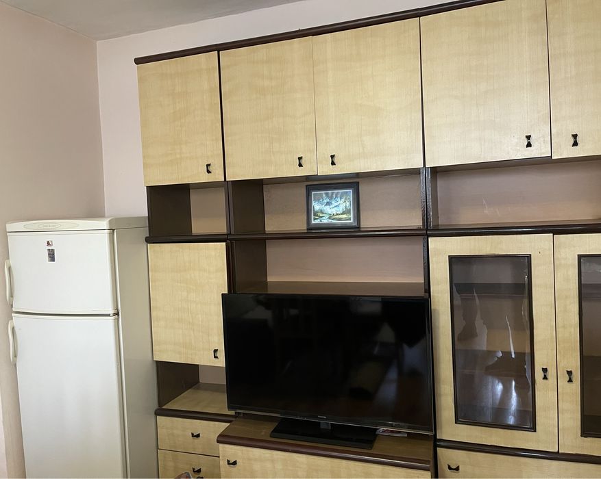 Дава се под наем Двустаен апартамент в Бургас, Изгрев - 45 кв.м за 306 € - Снимка #2