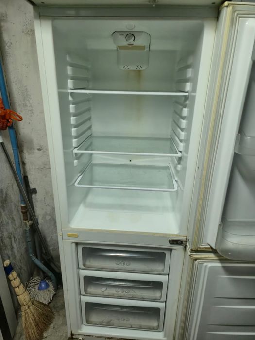 Продаю холодильник