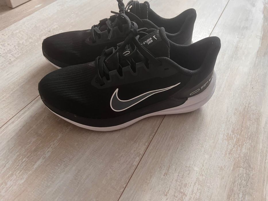 Дамски спортни обувки, маратонки